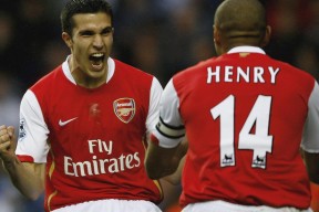 简：敏锐的跑动与极高的技术让他成为对手防线的噩梦，简速是什么意思