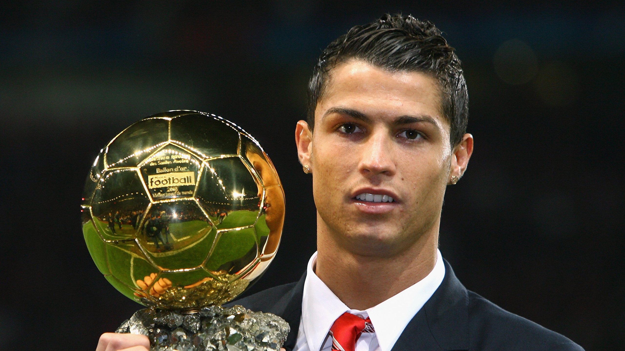 球员在友谊赛后被俱乐部给予特别休整安排，足球友谊赛进球算吗