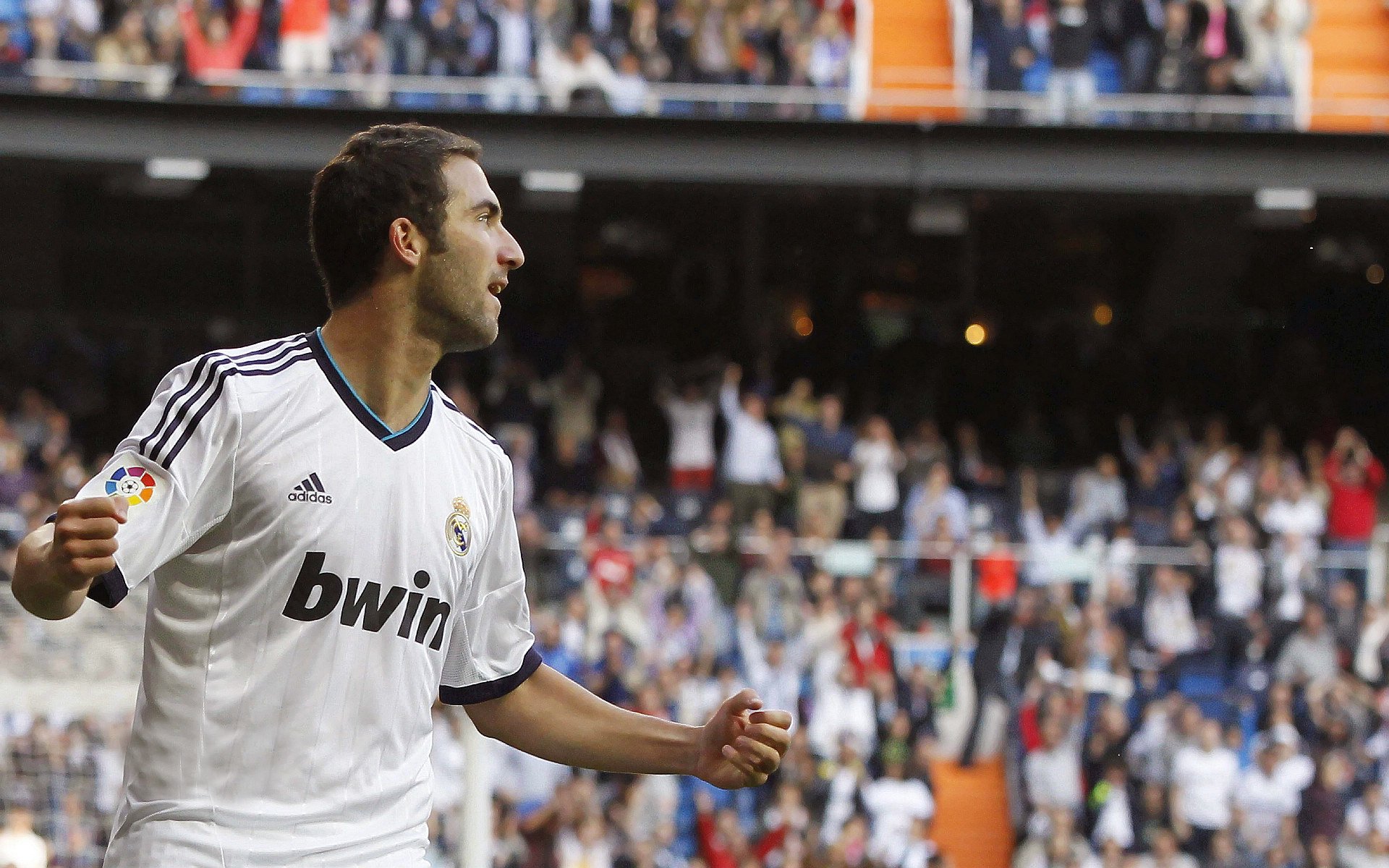 皇马青训小将签下长期合同，俱乐部寄予厚望，皇马青训中国小将